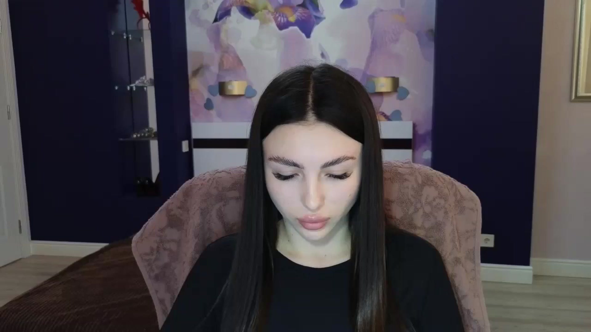 Gallery image thumbnail from Kamila_Rouds's myfreecams stream on, 05/20/2024, 07:35 image 20 of 20
