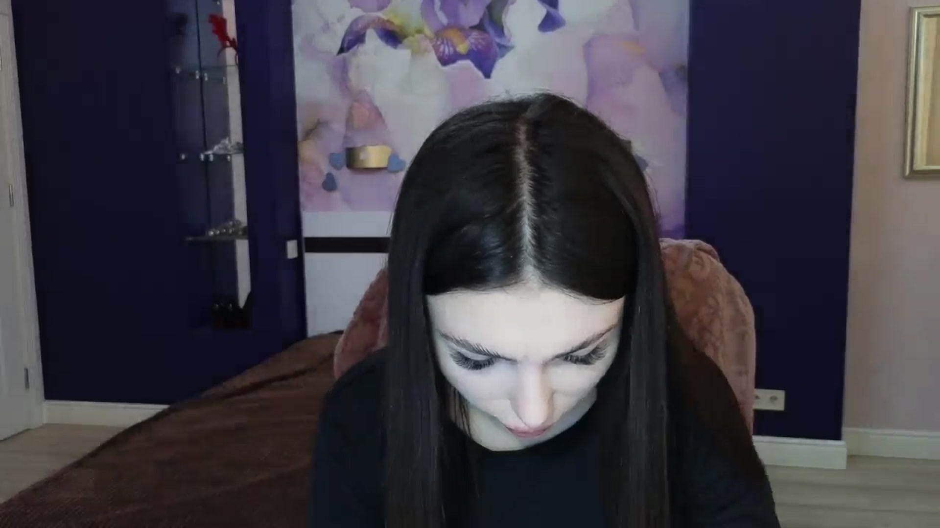 Gallery image thumbnail from Kamila_Rouds's myfreecams stream on, 05/20/2024, 08:08 image 19 of 20