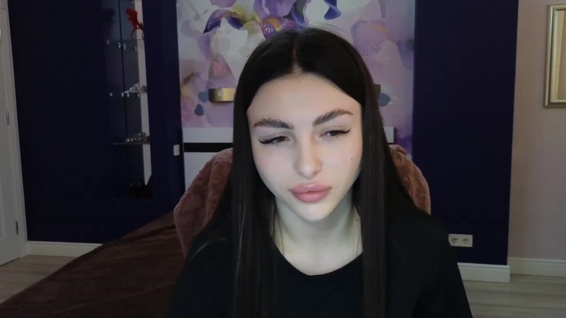 Gallery image thumbnail from Kamila_Rouds's myfreecams stream on, 05/20/2024, 08:08 image 12 of 20