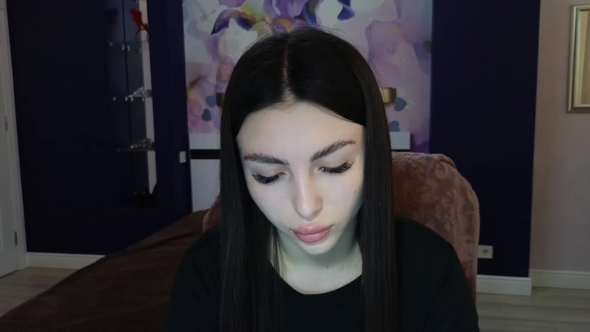 Gallery image thumbnail from Kamila_Rouds's myfreecams stream on, 05/20/2024, 08:08 image 16 of 20