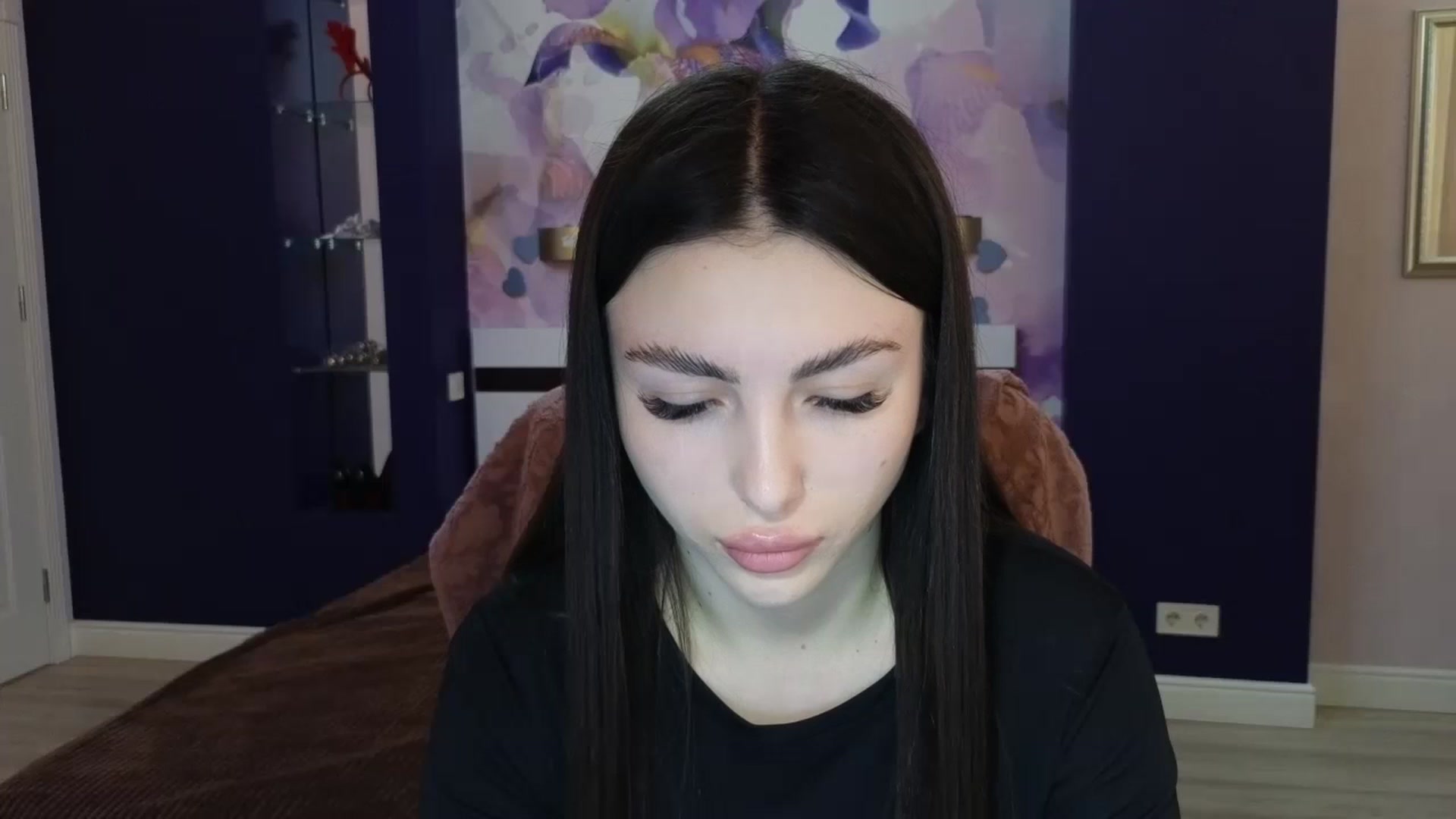 Gallery image thumbnail from Kamila_Rouds's myfreecams stream on, 05/20/2024, 08:08 image 8 of 20