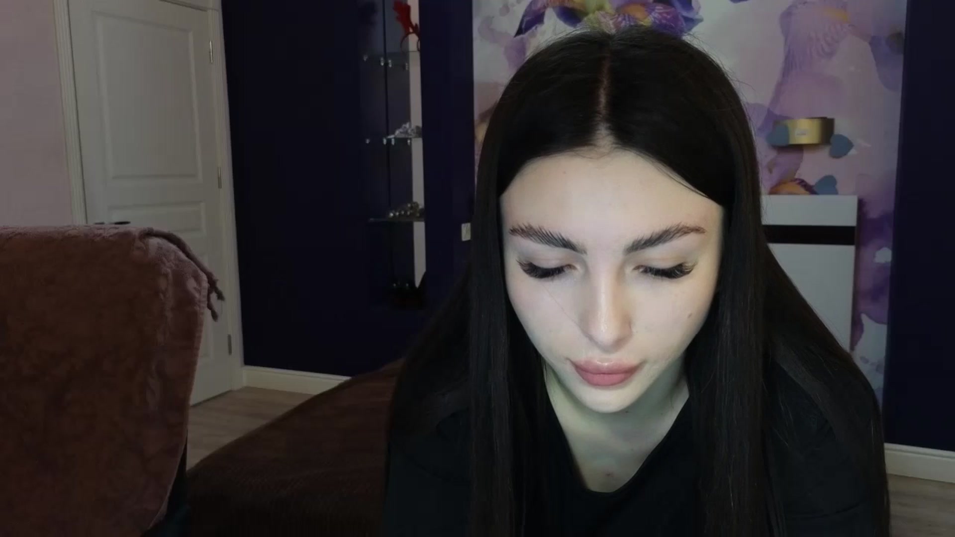 Gallery image thumbnail from Kamila_Rouds's myfreecams stream on, 05/20/2024, 08:21 image 19 of 20