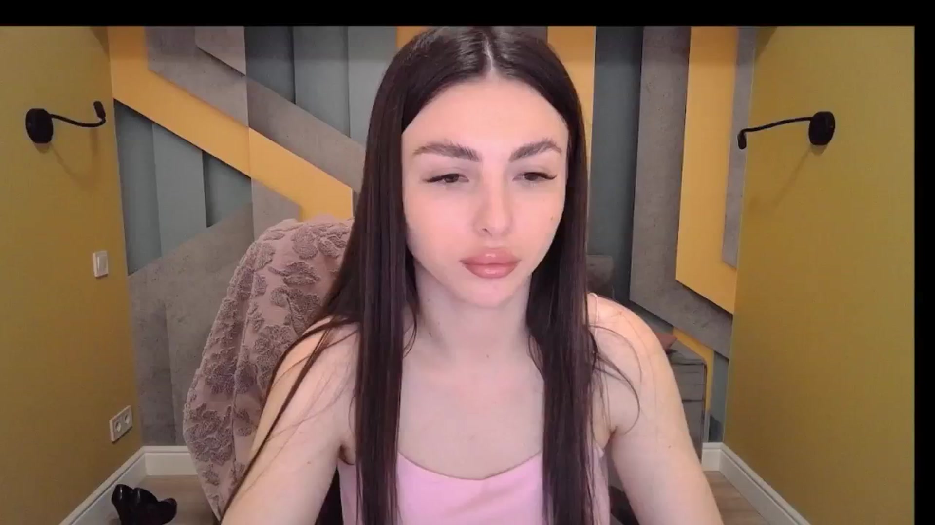 Gallery image thumbnail from Kamila_Rouds's myfreecams stream on, 06/15/2024, 09:01 image 3 of 20