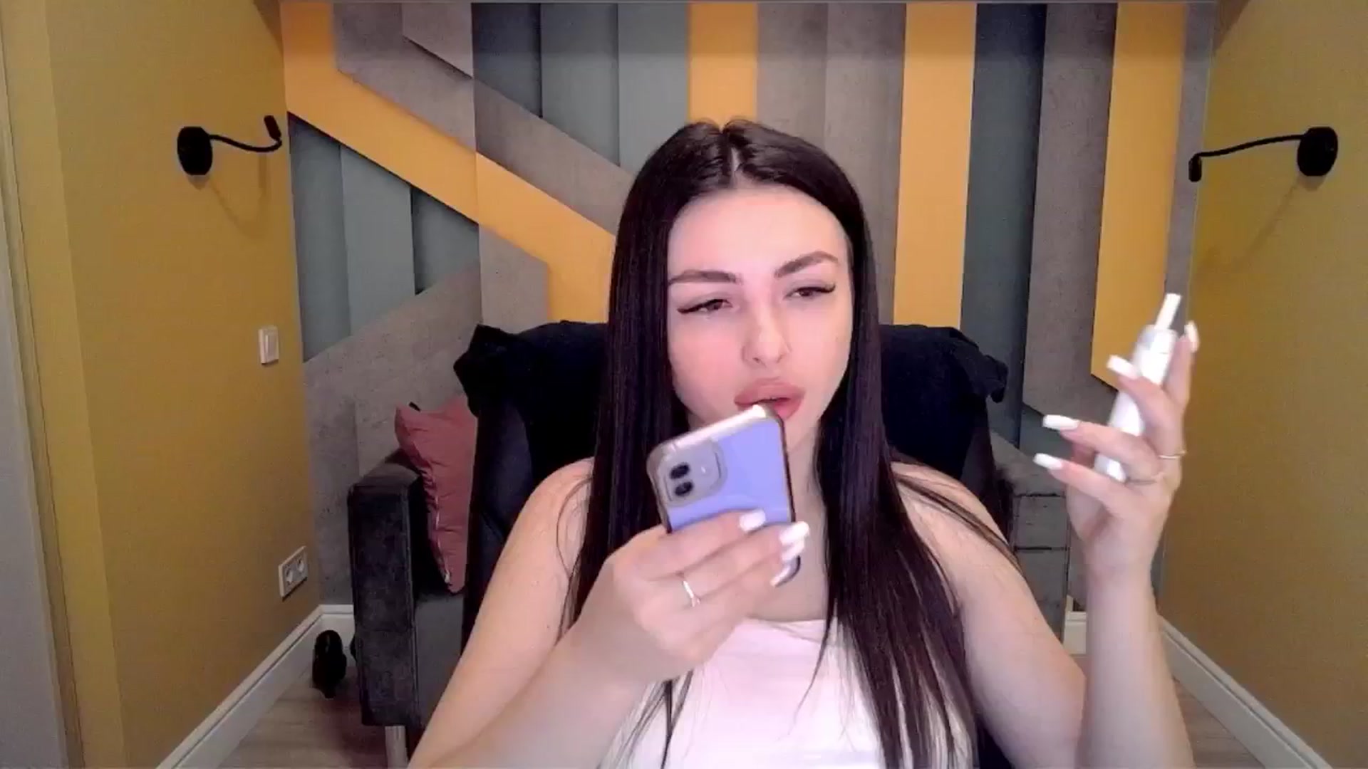 Gallery image thumbnail from Kamila_Rouds's myfreecams stream on, 06/29/2024, 05:46 image 19 of 20