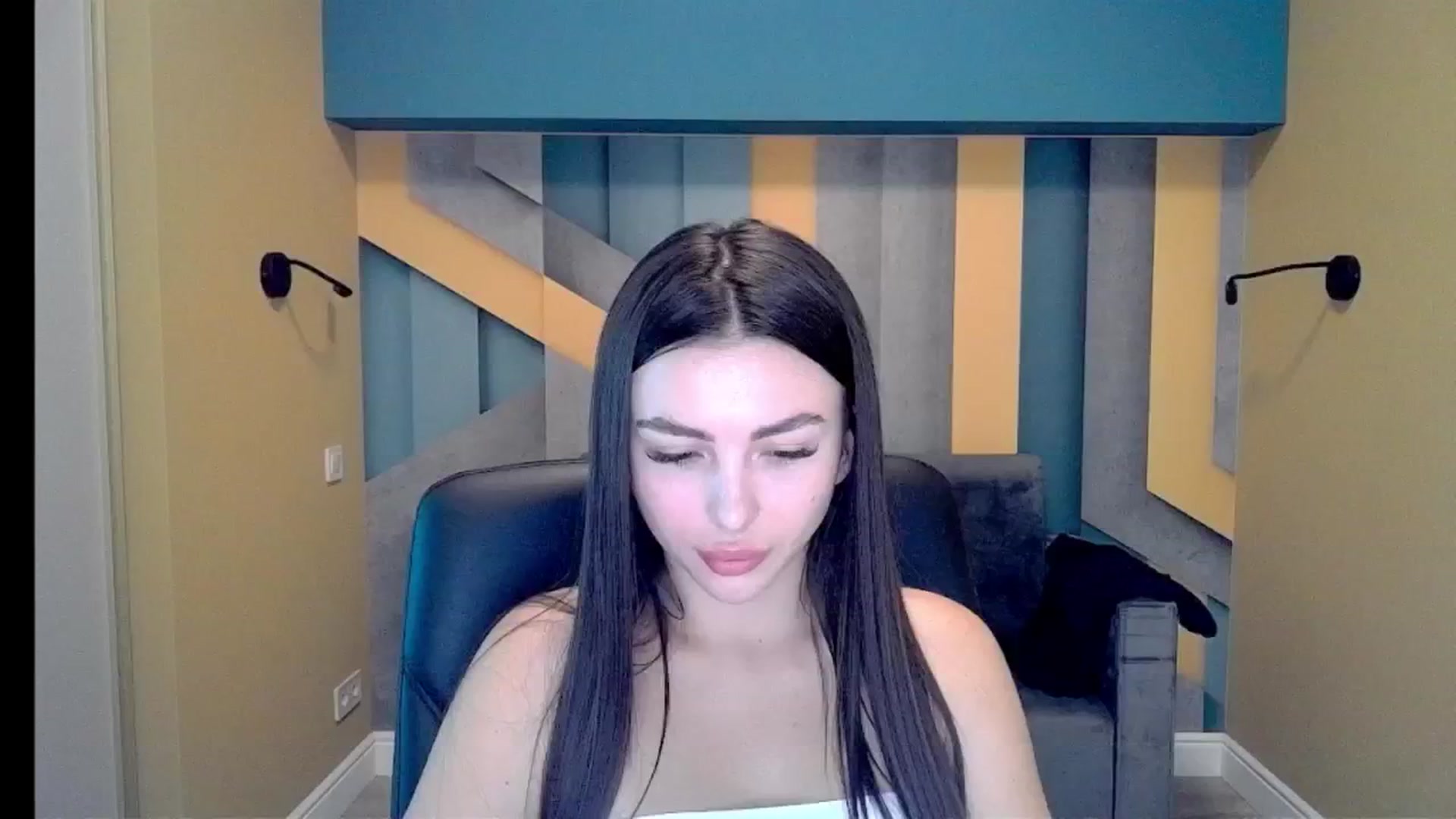 Gallery image thumbnail from Kamila_Rouds's myfreecams stream on, 08/24/2024, 07:14 image 16 of 20