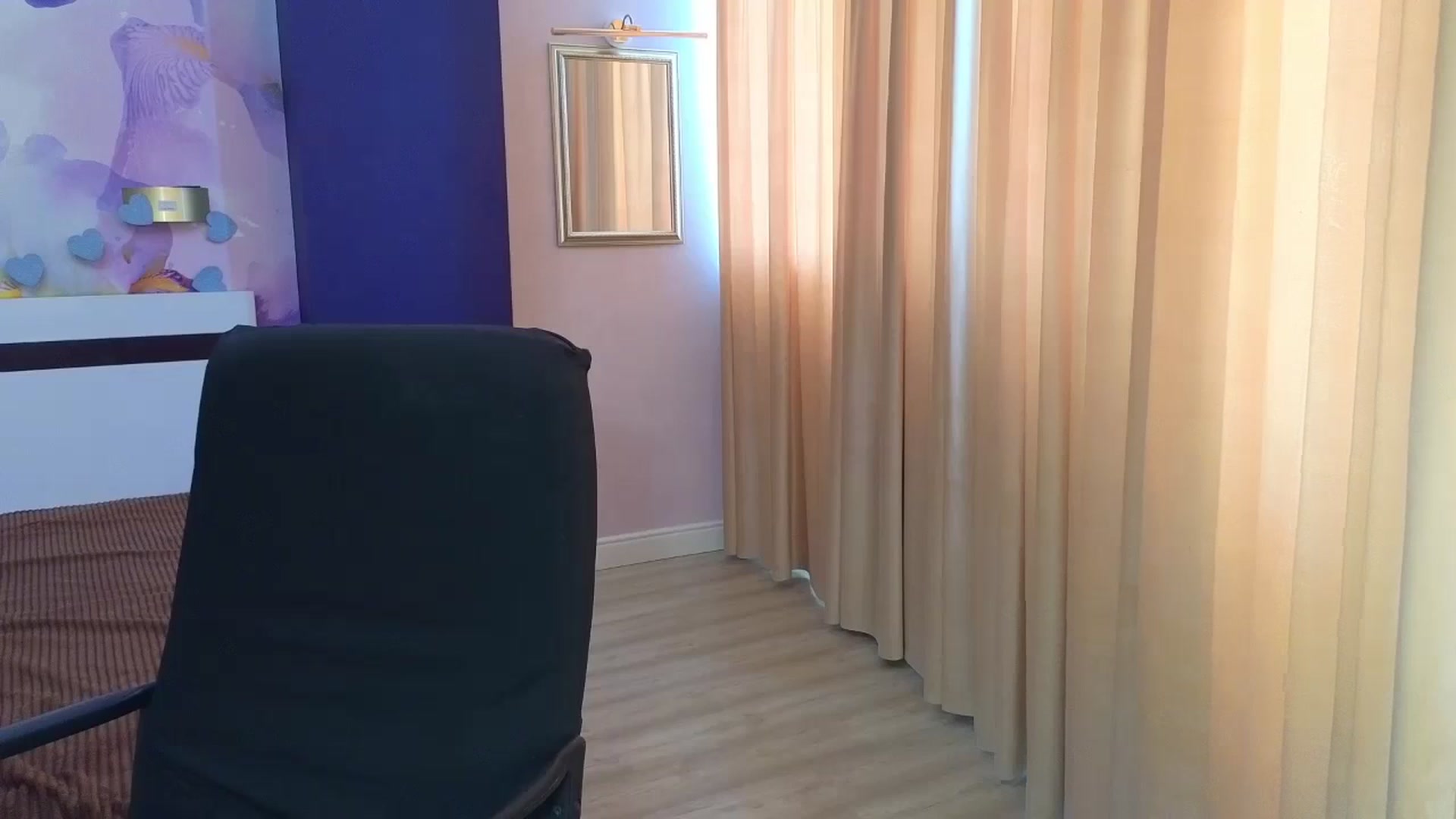 Gallery image thumbnail from Kamila_Rouds's myfreecams stream on, 09/10/2024, 08:47 image 18 of 20
