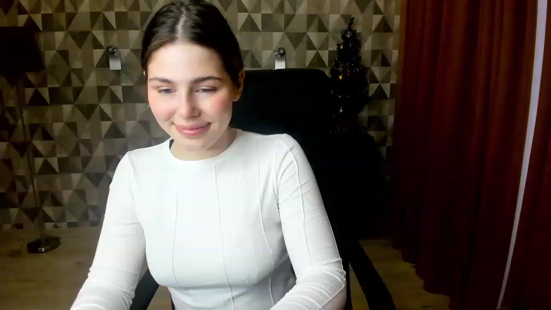 Gallery image thumbnail from Kamila_Swen's myfreecams stream on, 01/28/2023, 11:43 image 17 of 20