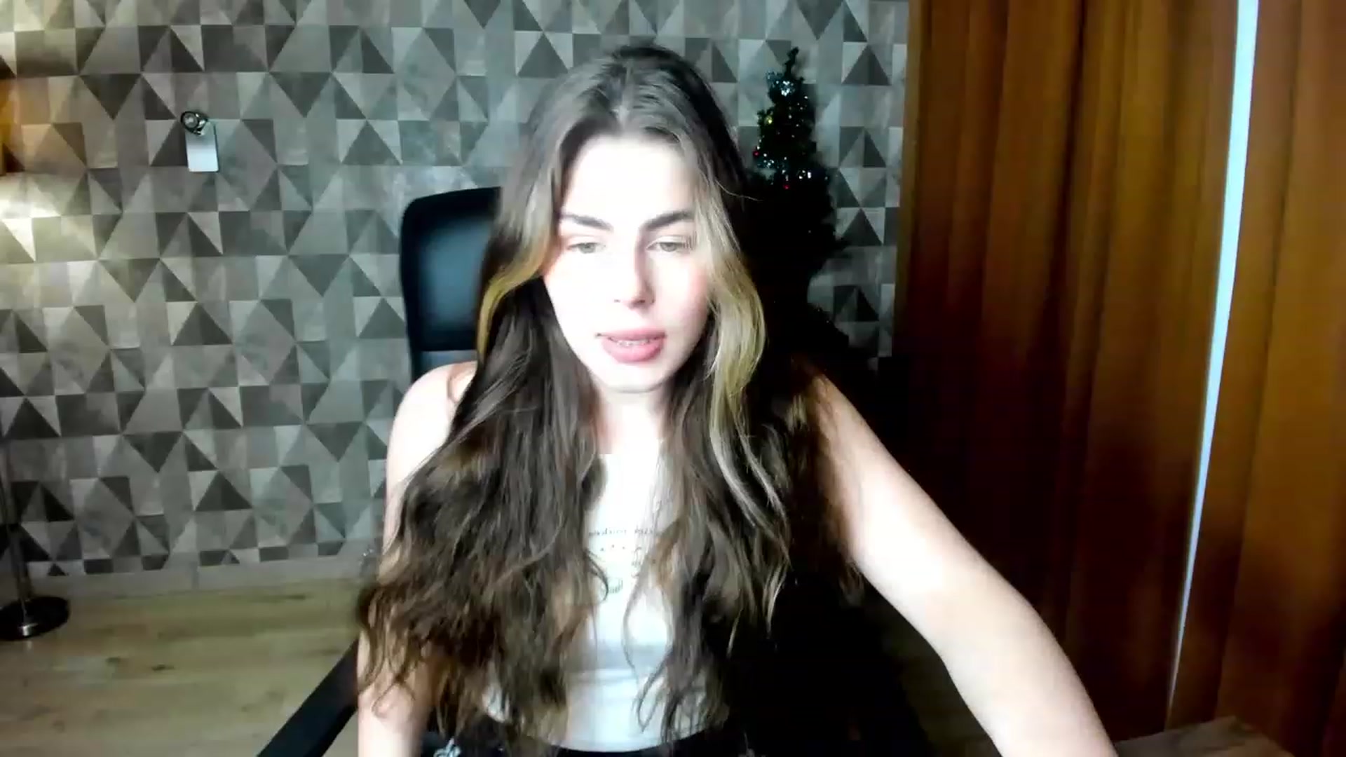 Gallery image thumbnail from Kamila_Swen's myfreecams stream on, 01/29/2023, 12:56 image 2 of 20