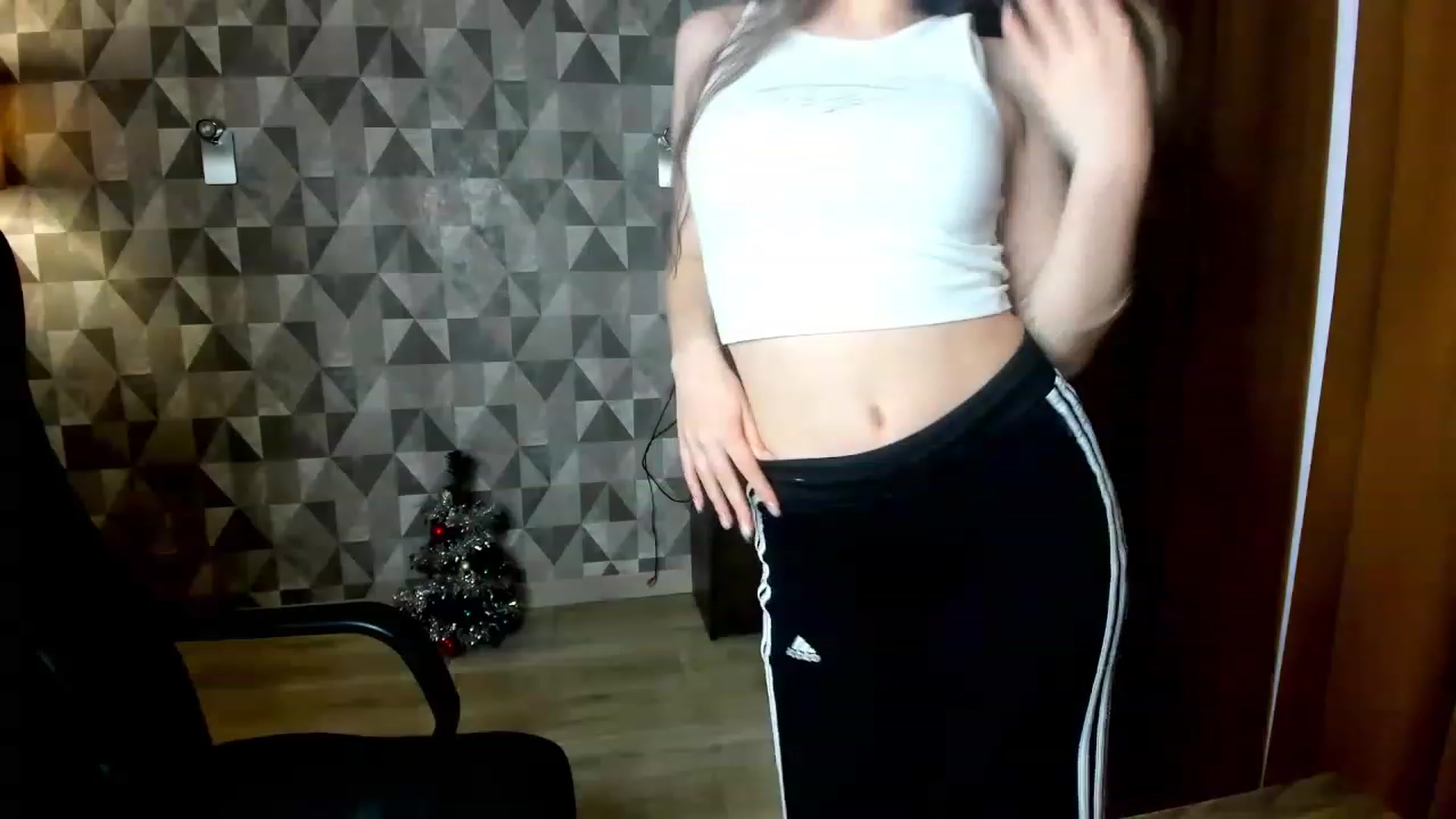 Gallery image thumbnail from Kamila_Swen's myfreecams stream on, 01/29/2023, 12:56 image 9 of 20