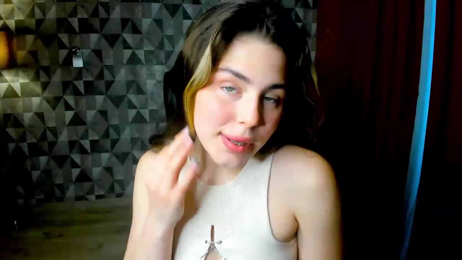 Gallery image thumbnail from Kamila_Swen's myfreecams stream on, 01/31/2023, 14:02 image 5 of 20