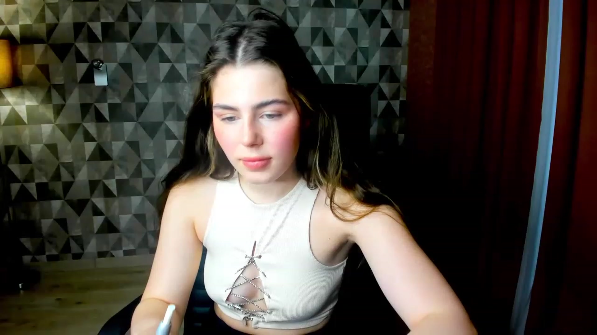 Gallery image thumbnail from Kamila_Swen's myfreecams stream on, 01/31/2023, 14:02 image 14 of 20