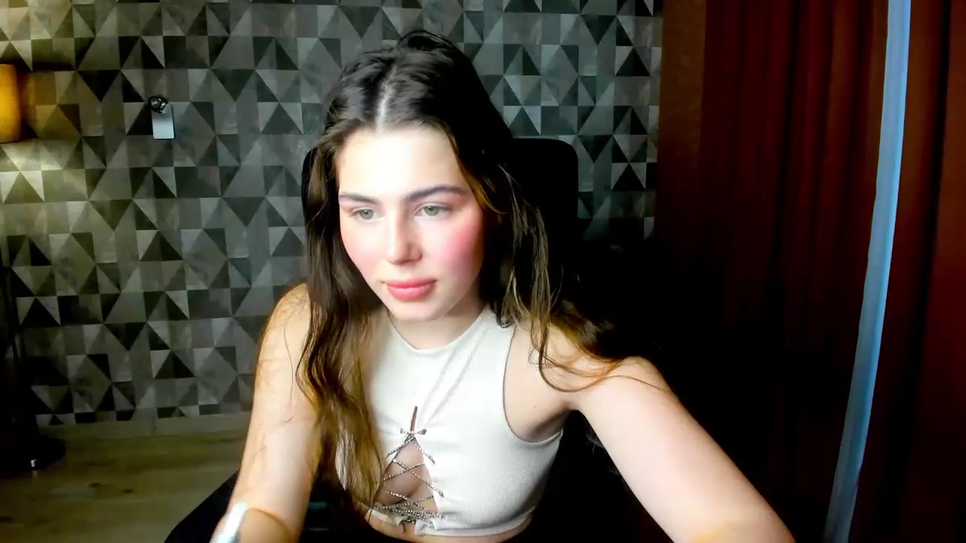 Gallery image thumbnail from Kamila_Swen's myfreecams stream on, 01/31/2023, 14:02 image 15 of 20