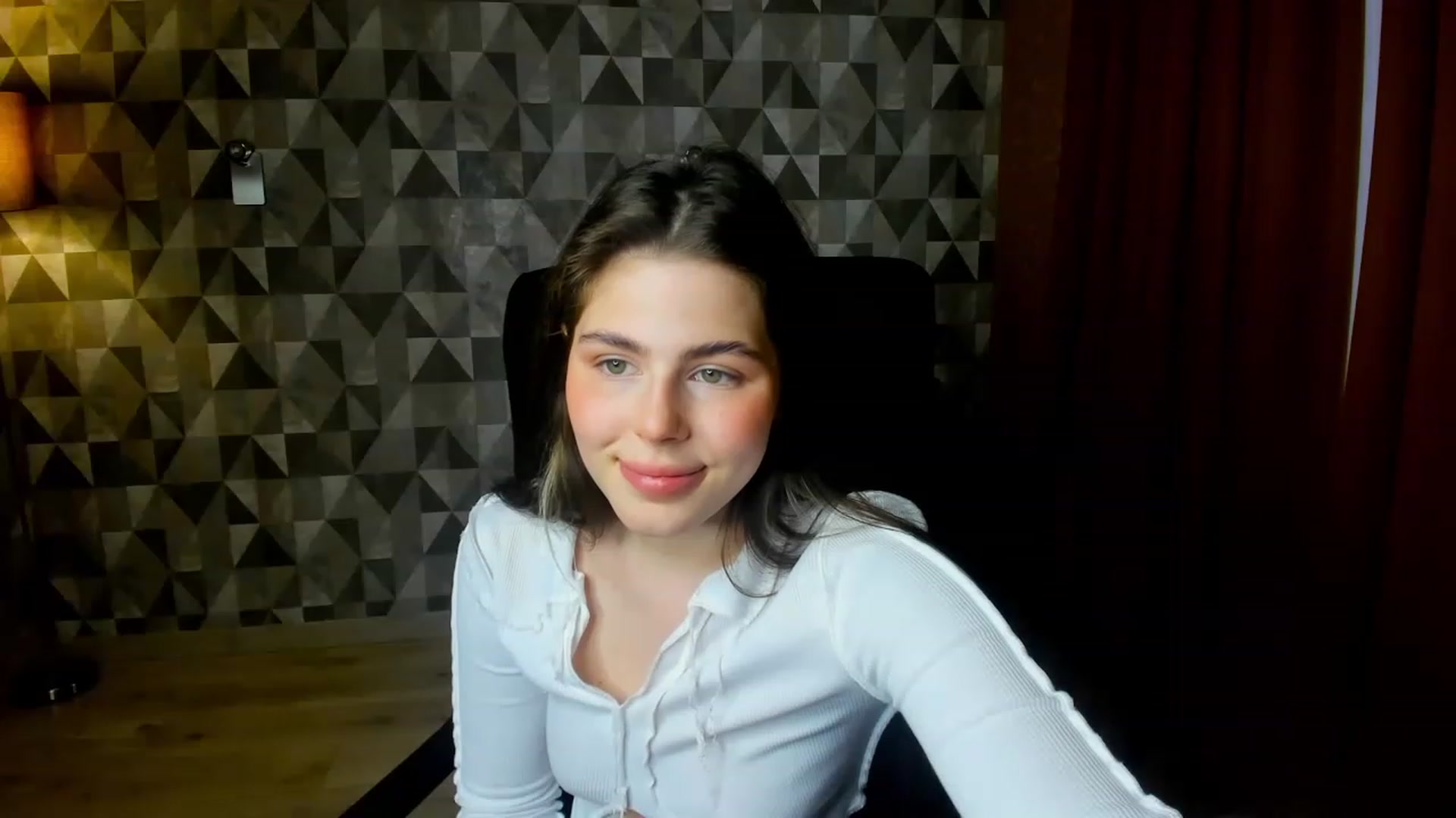 Gallery image thumbnail from Kamila_Swen's myfreecams stream on, 02/02/2023, 11:49 image 13 of 20