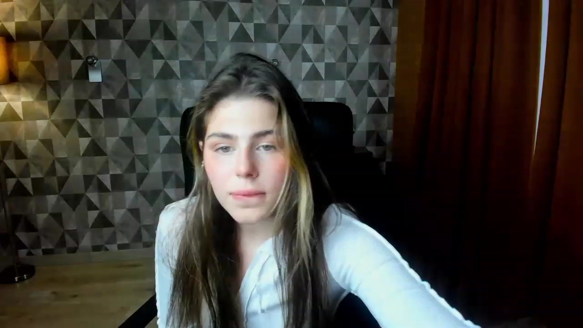 Gallery image thumbnail from Kamila_Swen's myfreecams stream on, 02/02/2023, 11:49 image 17 of 20
