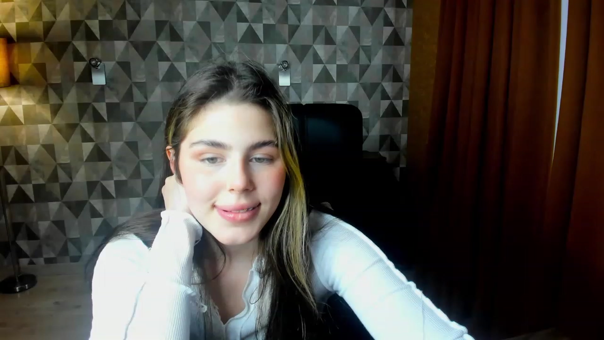 Gallery image thumbnail from Kamila_Swen's myfreecams stream on, 02/02/2023, 11:49 image 7 of 20