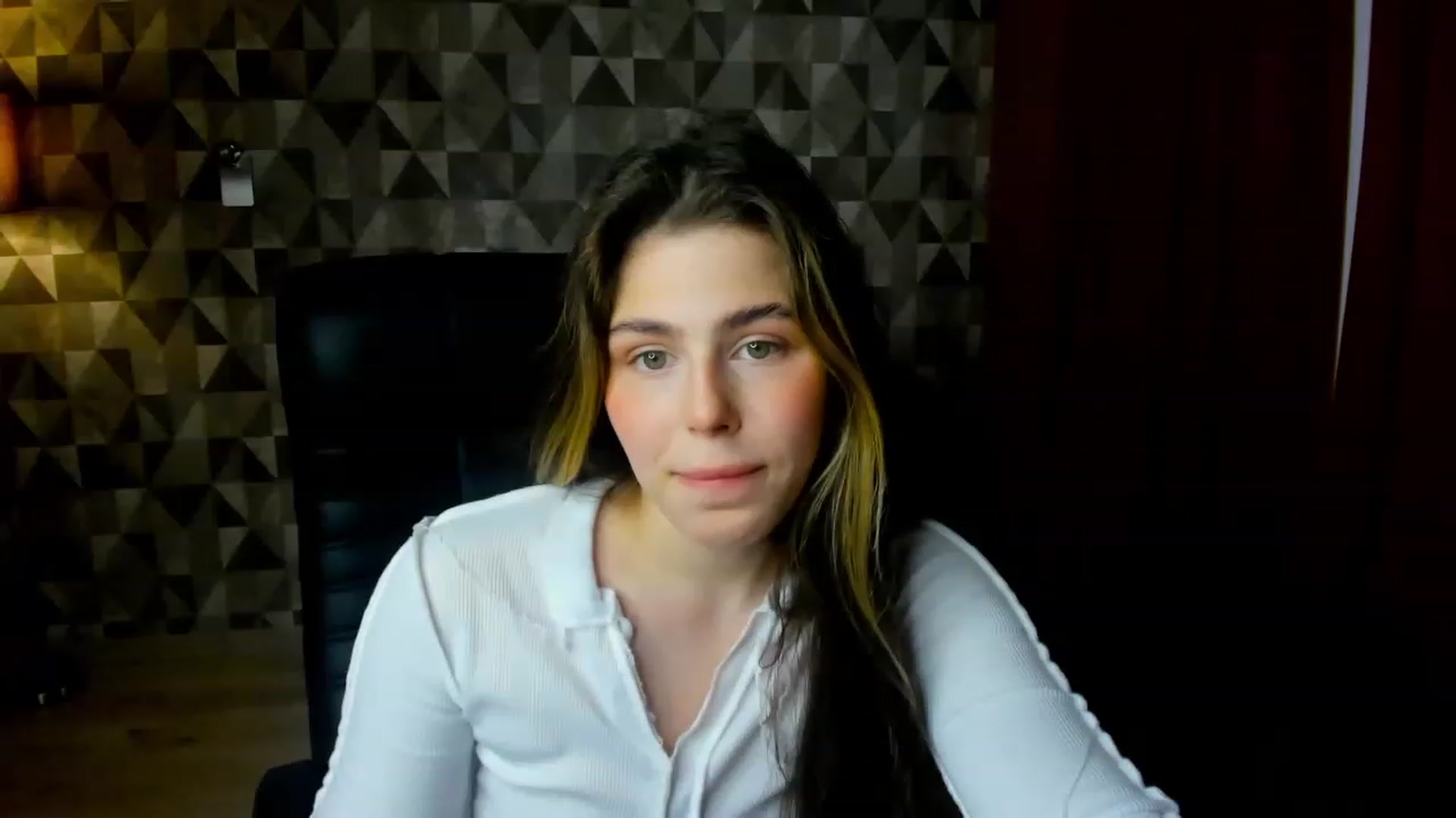 Gallery image thumbnail from Kamila_Swen's myfreecams stream on, 02/02/2023, 11:49 image 6 of 20