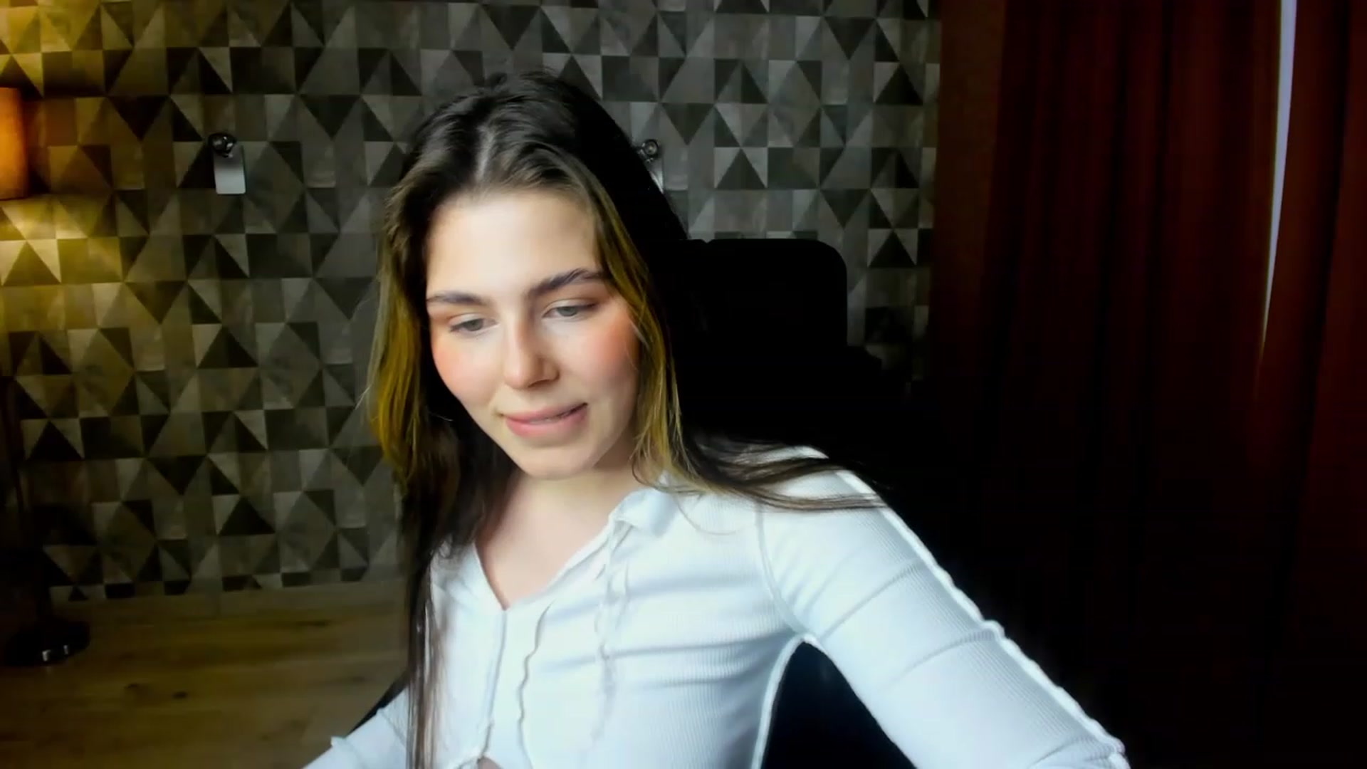 Gallery image thumbnail from Kamila_Swen's myfreecams stream on, 02/02/2023, 11:49 image 14 of 20