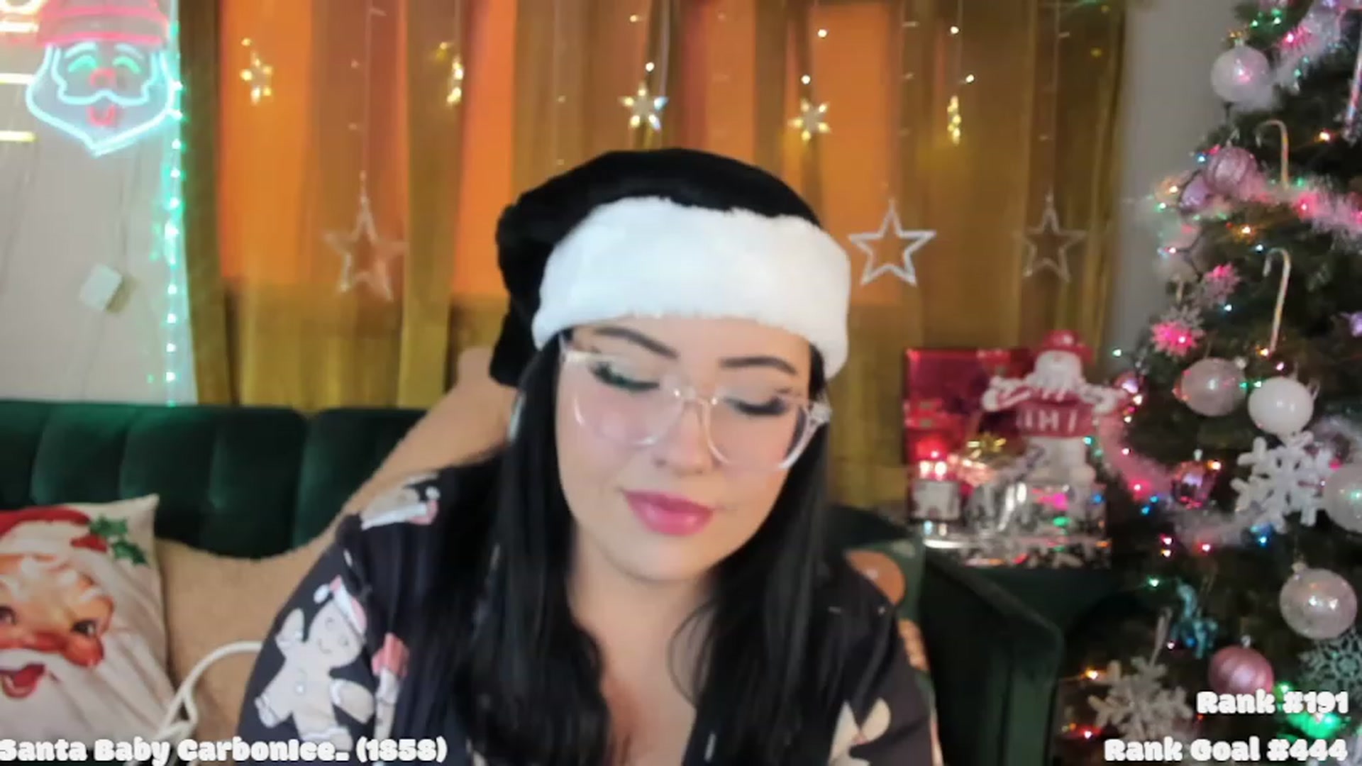 Gallery image thumbnail from Kamila__'s myfreecams stream on, 12/04/2022, 23:40 image 1 of 20