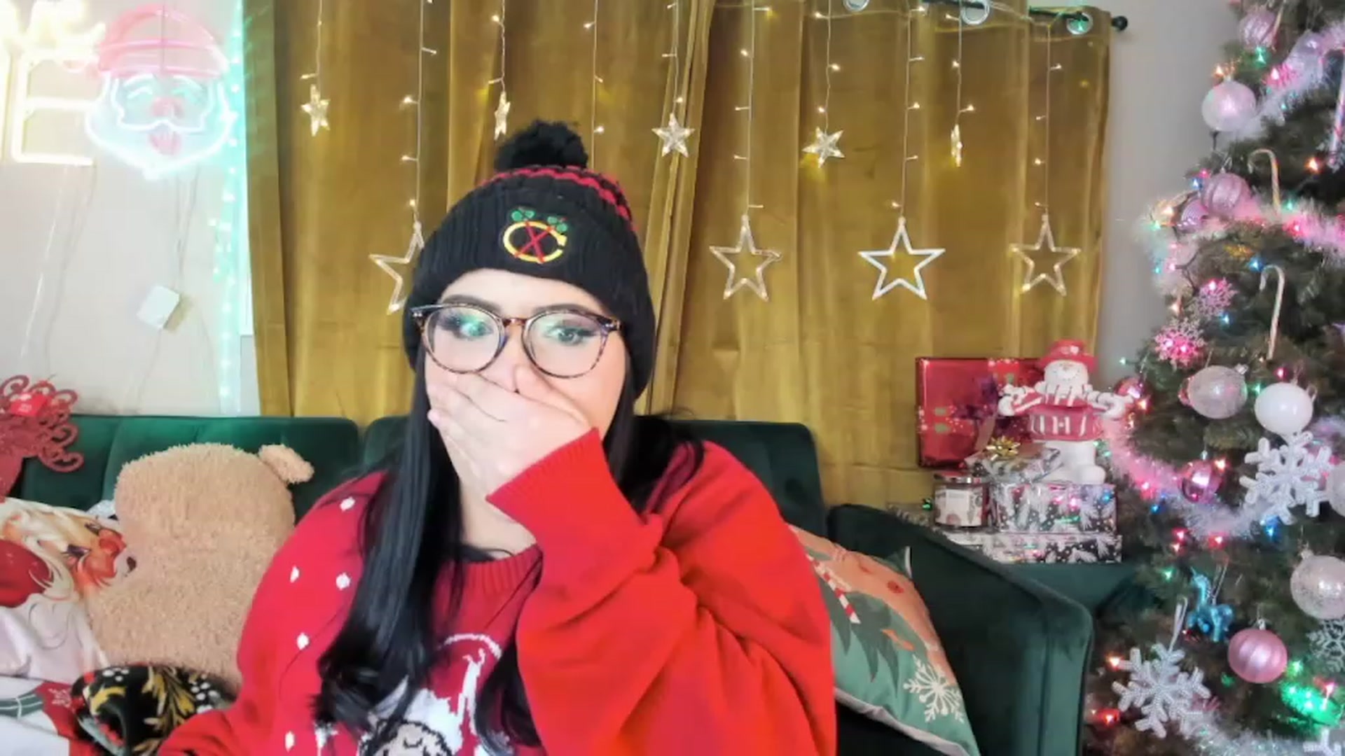 Gallery image thumbnail from Kamila__'s myfreecams stream on, 12/05/2022, 06:07 image 3 of 20