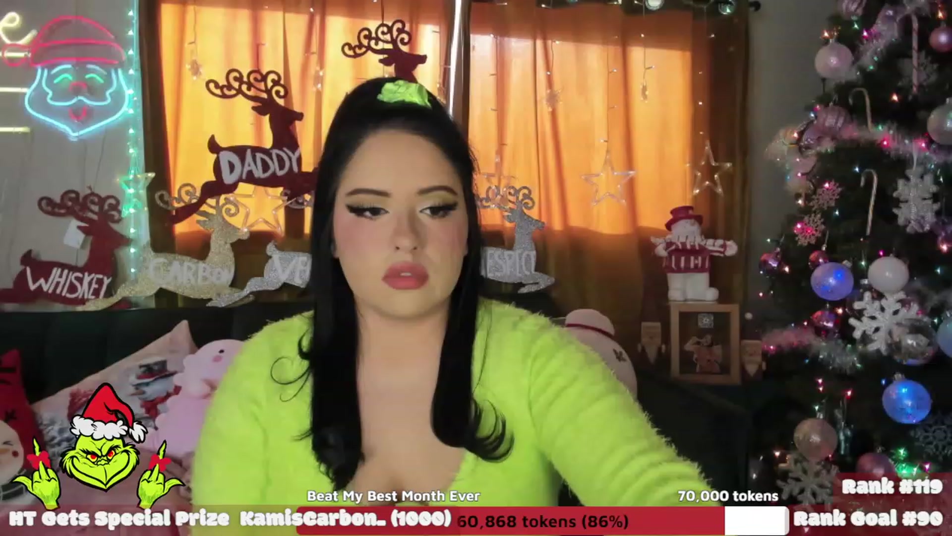 Gallery image thumbnail from Kamila__'s myfreecams stream on, 12/25/2022, 20:50 image 1 of 20