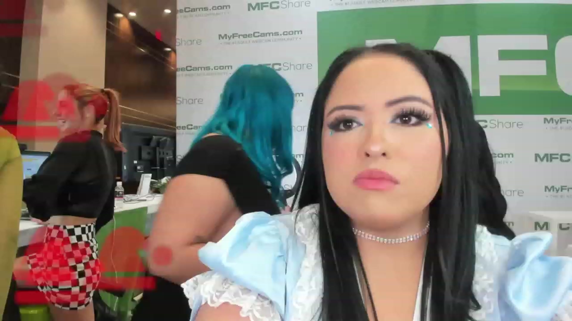Gallery image thumbnail from Kamila__'s myfreecams stream on, 01/05/2023, 02:36 image 11 of 20