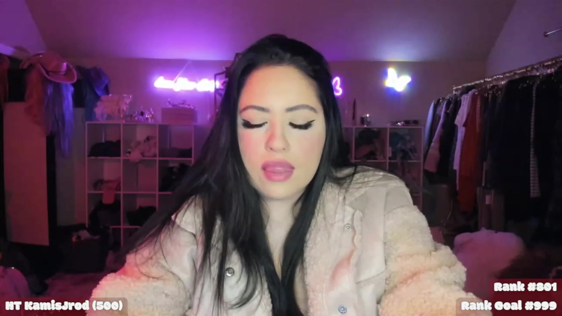Gallery image thumbnail from Kamila__'s myfreecams stream on, 01/13/2023, 03:56 image 8 of 20