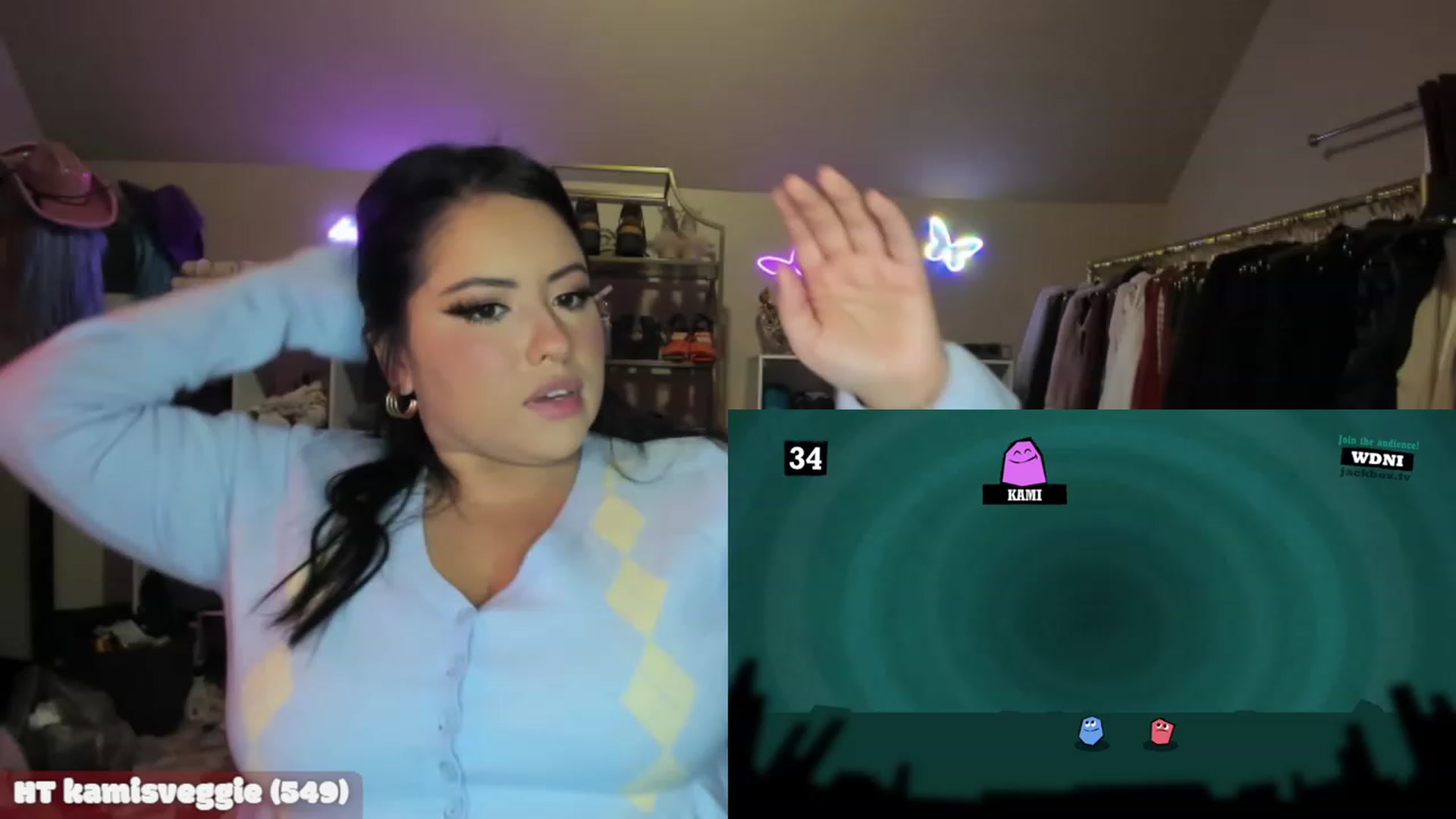 Gallery image thumbnail from Kamila__'s myfreecams stream on, 01/16/2023, 24:02 image 2 of 20