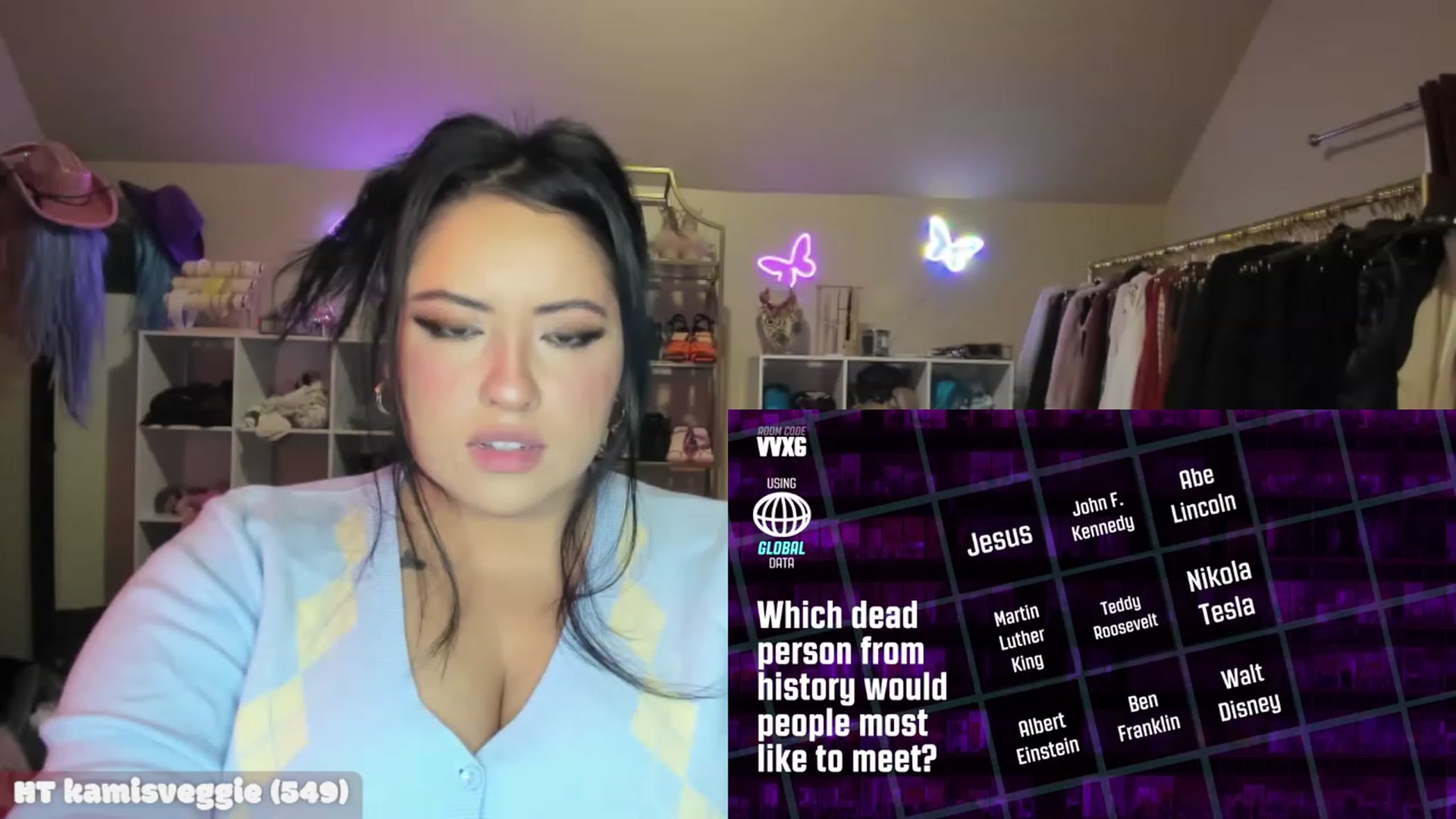 Gallery image thumbnail from Kamila__'s myfreecams stream on, 01/16/2023, 24:02 image 14 of 20