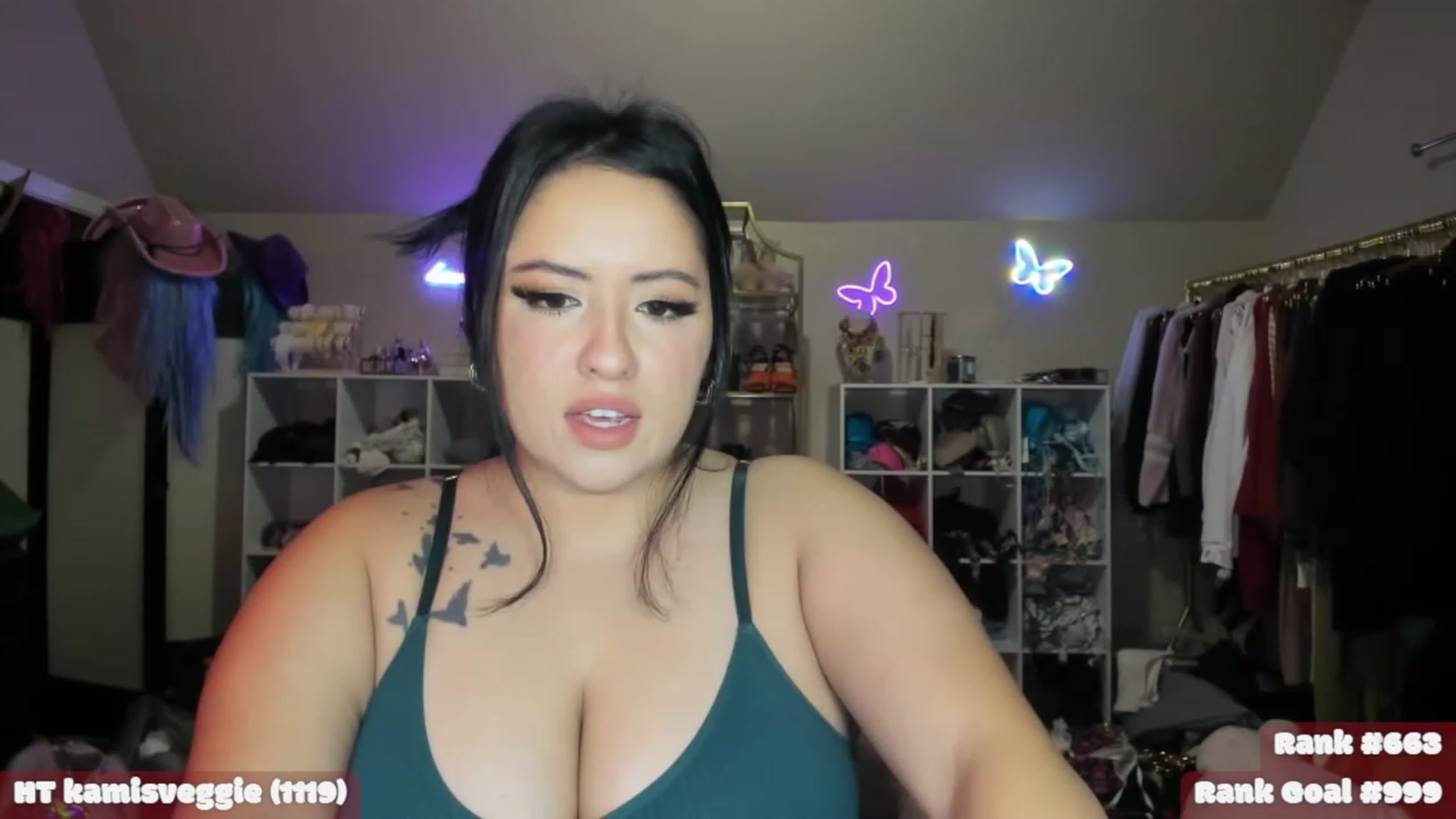 Gallery image thumbnail from Kamila__'s myfreecams stream on, 01/16/2023, 07:41 image 12 of 20