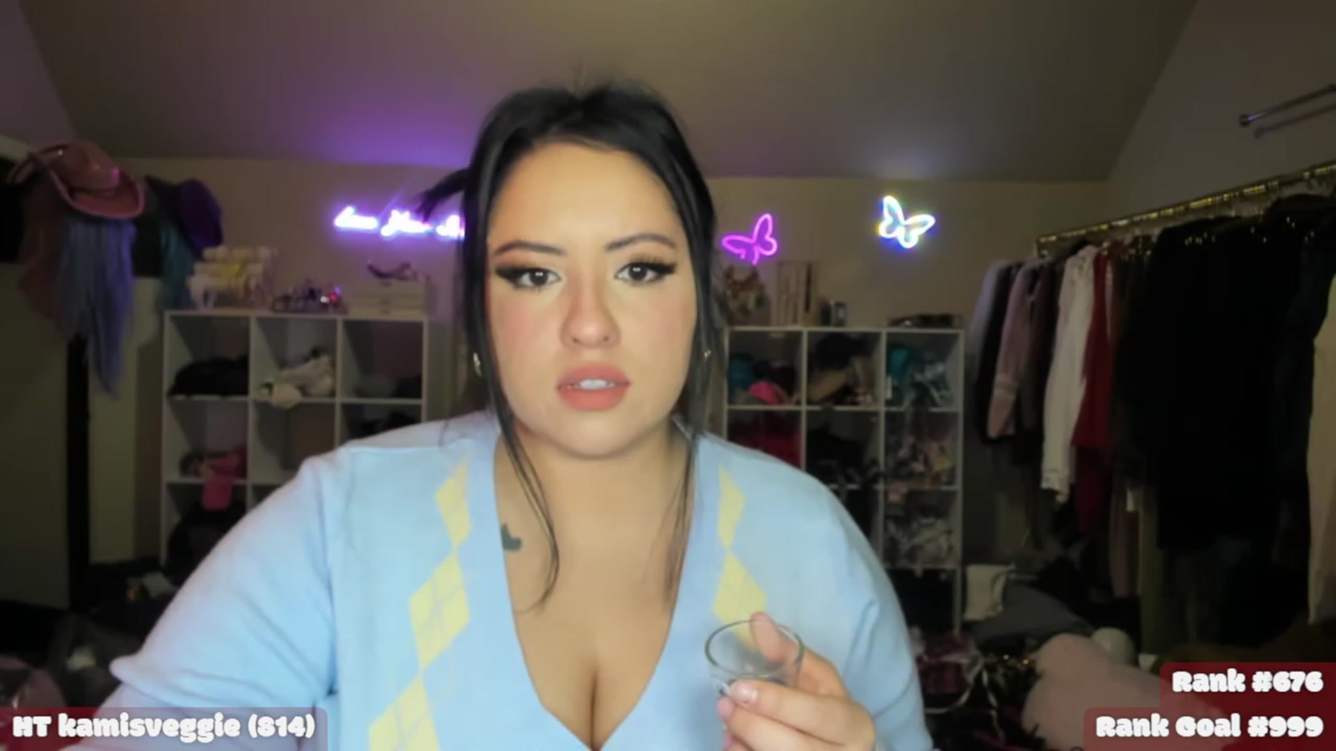 Gallery image thumbnail from Kamila__'s myfreecams stream on, 01/16/2023, 07:41 image 7 of 20