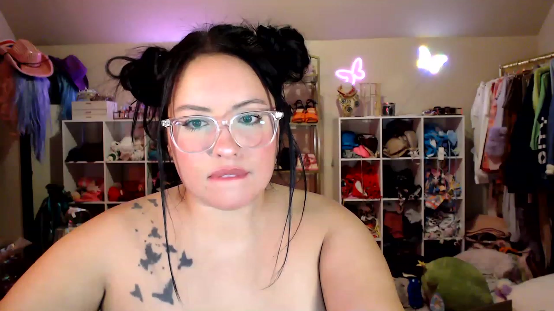 Gallery image thumbnail from Kamila__'s myfreecams stream on, 01/28/2023, 08:21 image 20 of 20