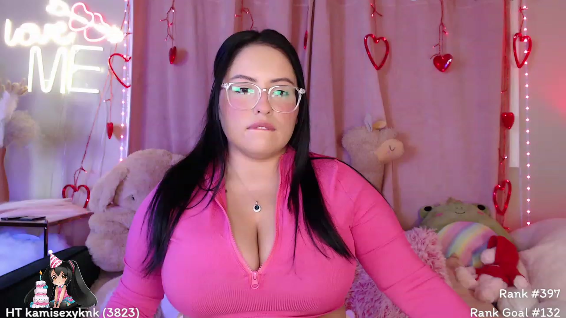 Gallery image thumbnail from Kamila__'s myfreecams stream on, 02/02/2023, 04:36 image 13 of 20
