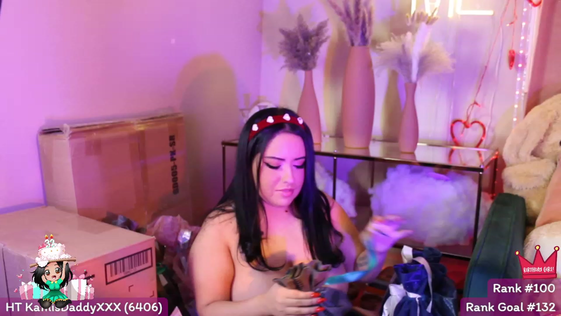 Gallery image thumbnail from Kamila__'s myfreecams stream on, 02/04/2023, 07:57 image 5 of 20