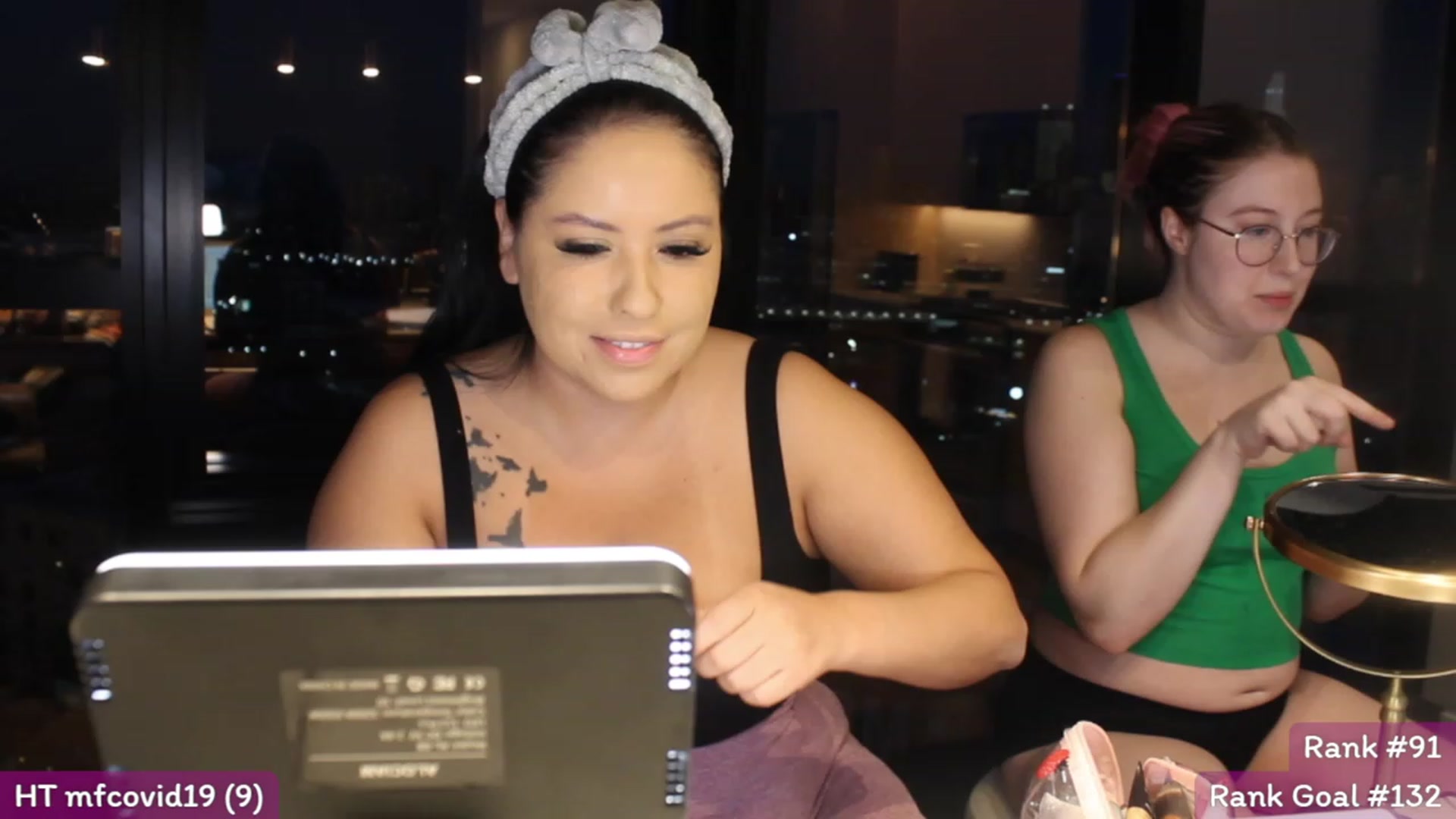 Gallery image thumbnail from Kamila__'s myfreecams stream on, 02/12/2023, 24:12 image 11 of 20