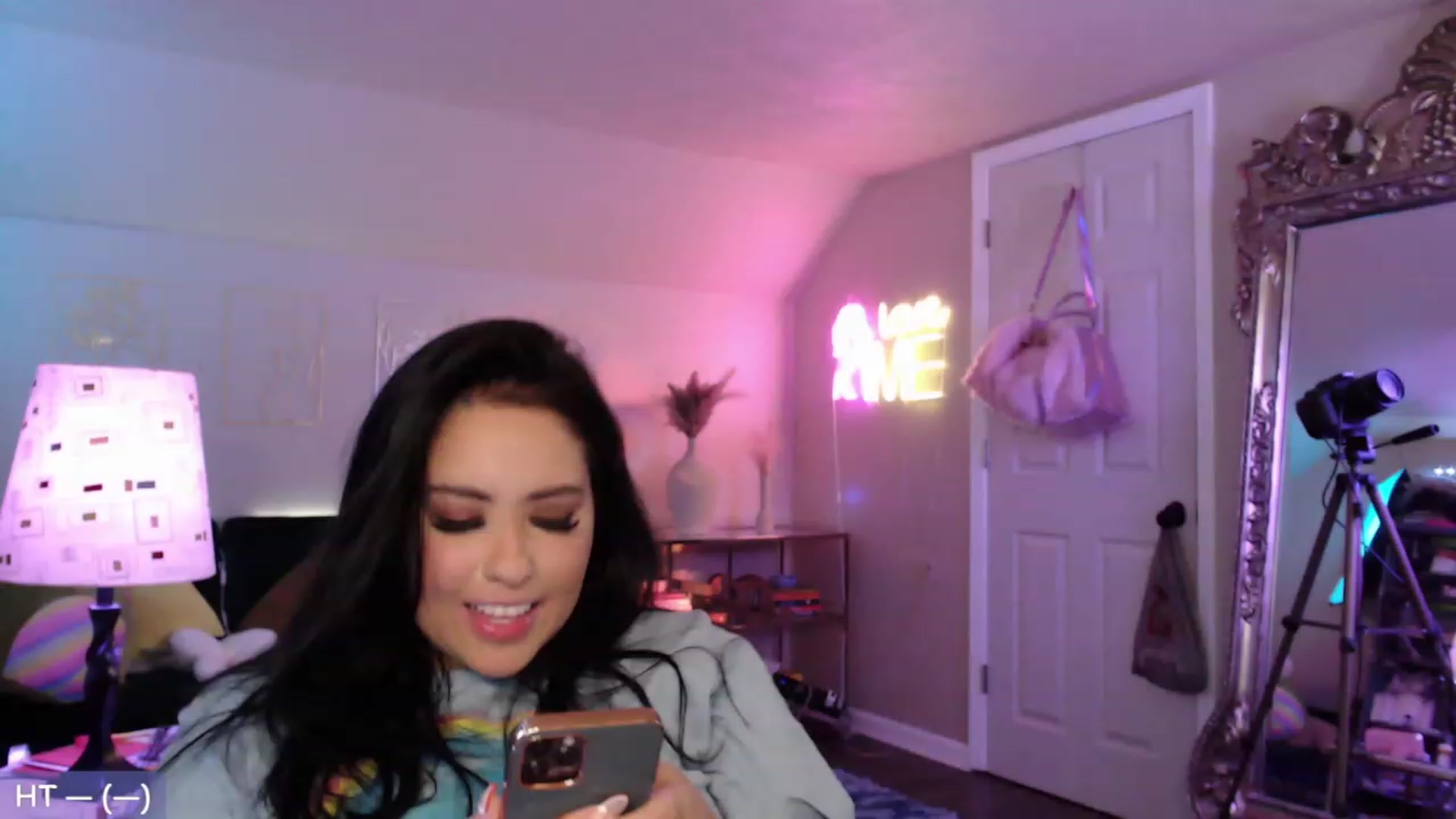 Gallery image thumbnail from Kamila__'s myfreecams stream on, 03/11/2023, 14:44 image 1 of 20