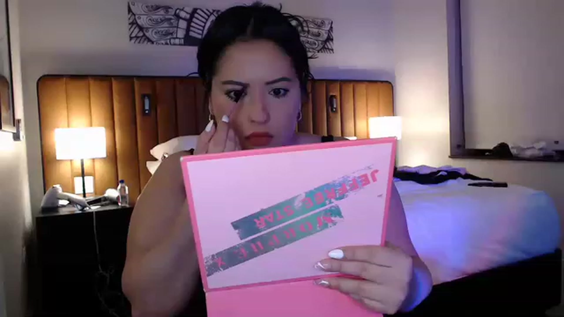Gallery image thumbnail from Kamila__'s myfreecams stream on, 04/23/2023, 04:21 image 19 of 20