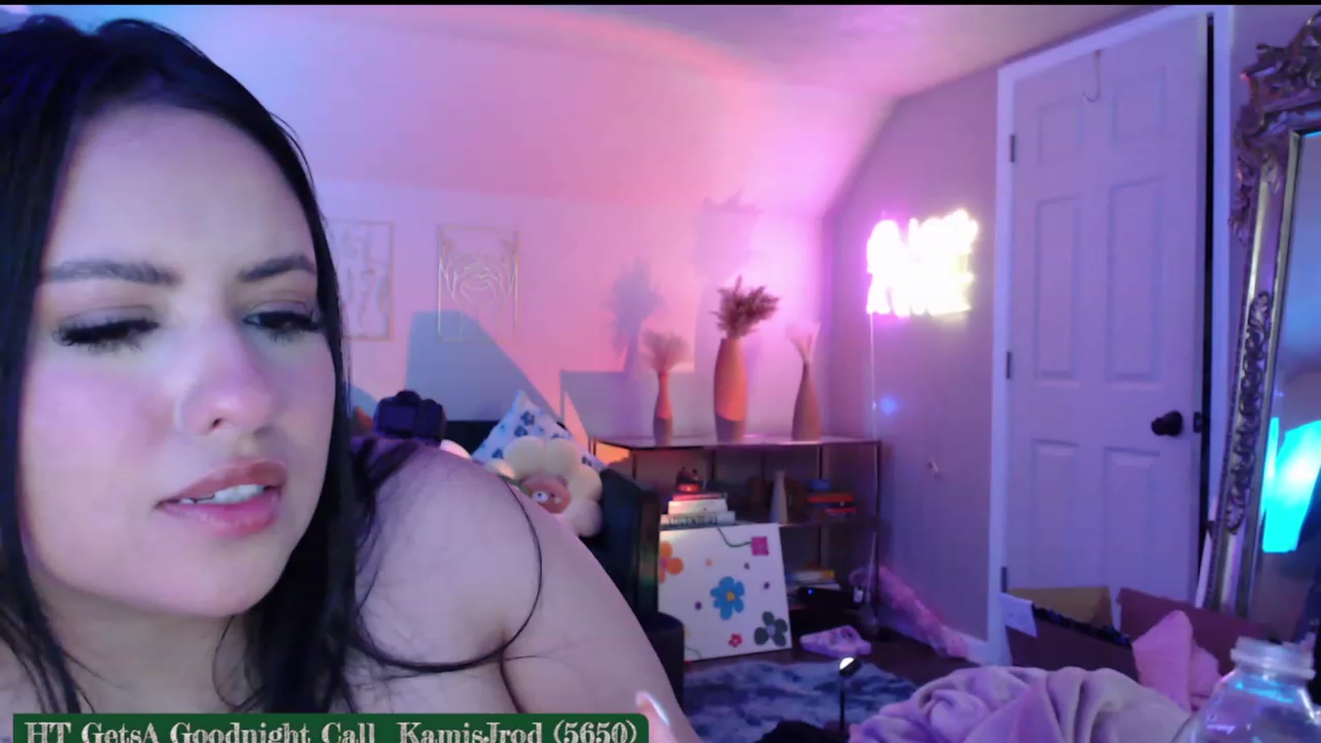 Gallery image thumbnail from Kamila__'s myfreecams stream on, 05/14/2023, 09:16 image 20 of 20