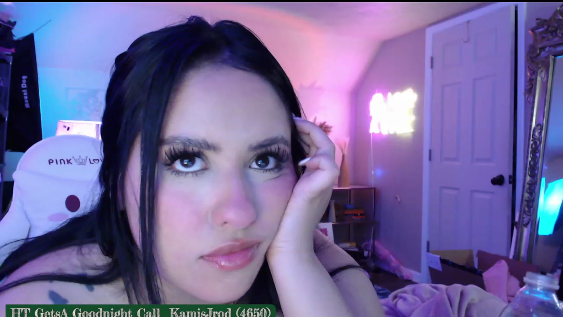 Gallery image thumbnail from Kamila__'s myfreecams stream on, 05/14/2023, 09:16 image 13 of 20