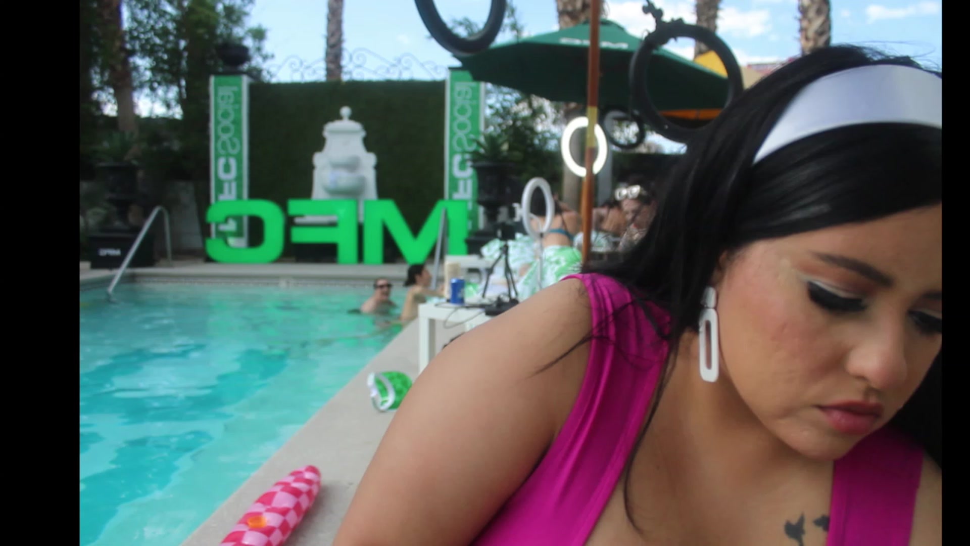 Gallery image thumbnail from Kamila__'s myfreecams stream on, 05/23/2023, 23:52 image 4 of 20