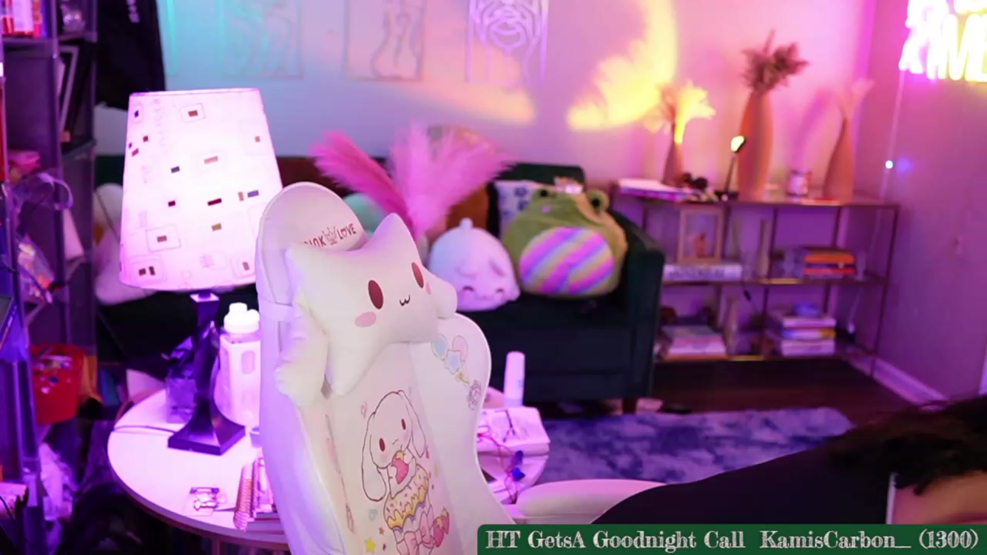 Gallery image thumbnail from Kamila__'s myfreecams stream on, 06/15/2023, 04:14 image 19 of 20