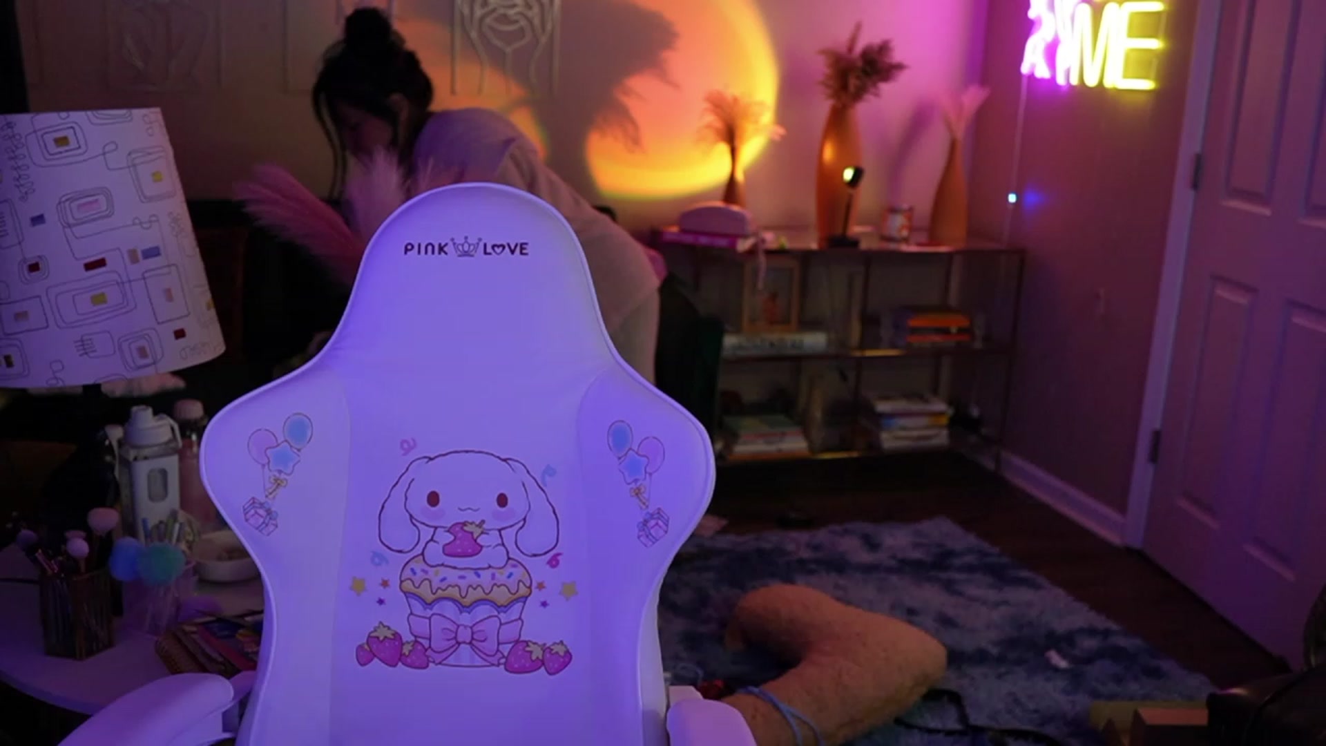 Gallery image thumbnail from Kamila__'s myfreecams stream on, 06/18/2023, 10:12 image 9 of 20
