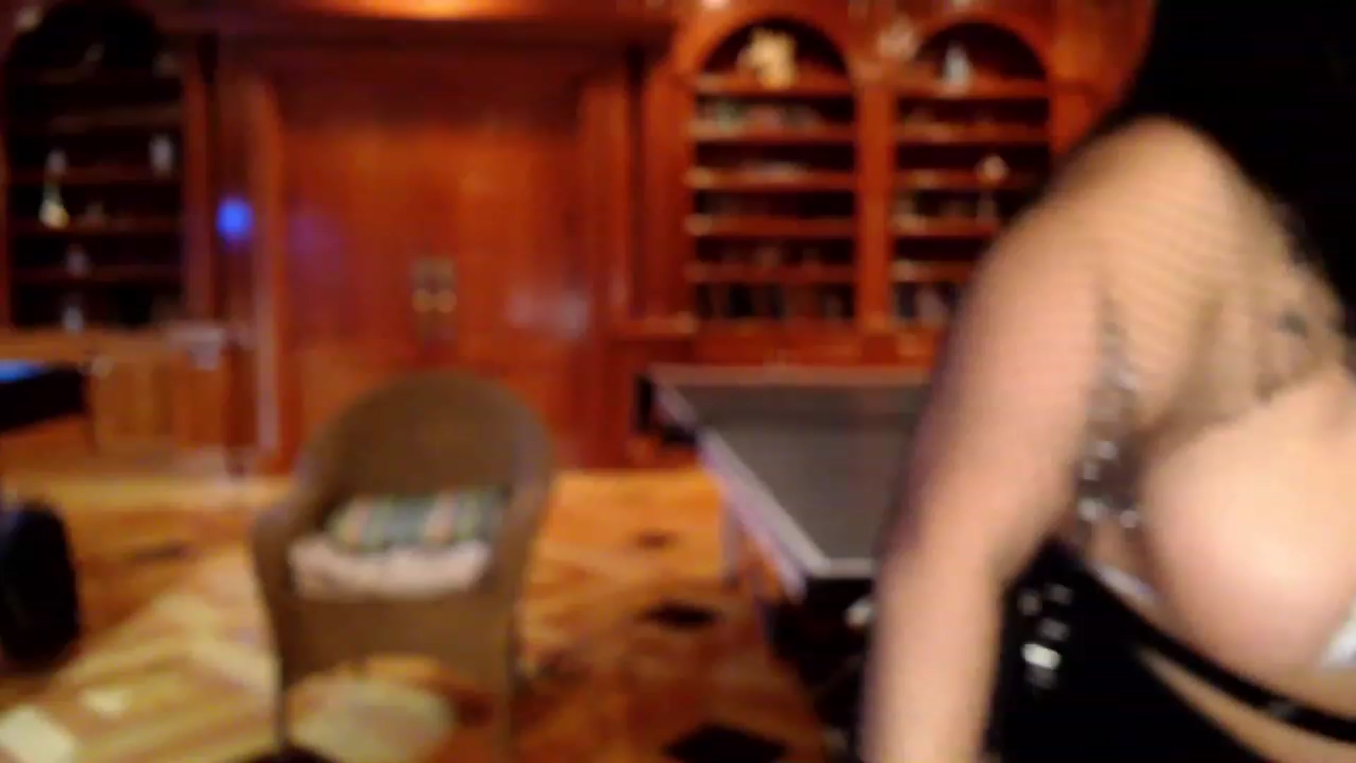 Gallery image thumbnail from Kamila__'s myfreecams stream on, 06/25/2023, 07:06 image 3 of 20