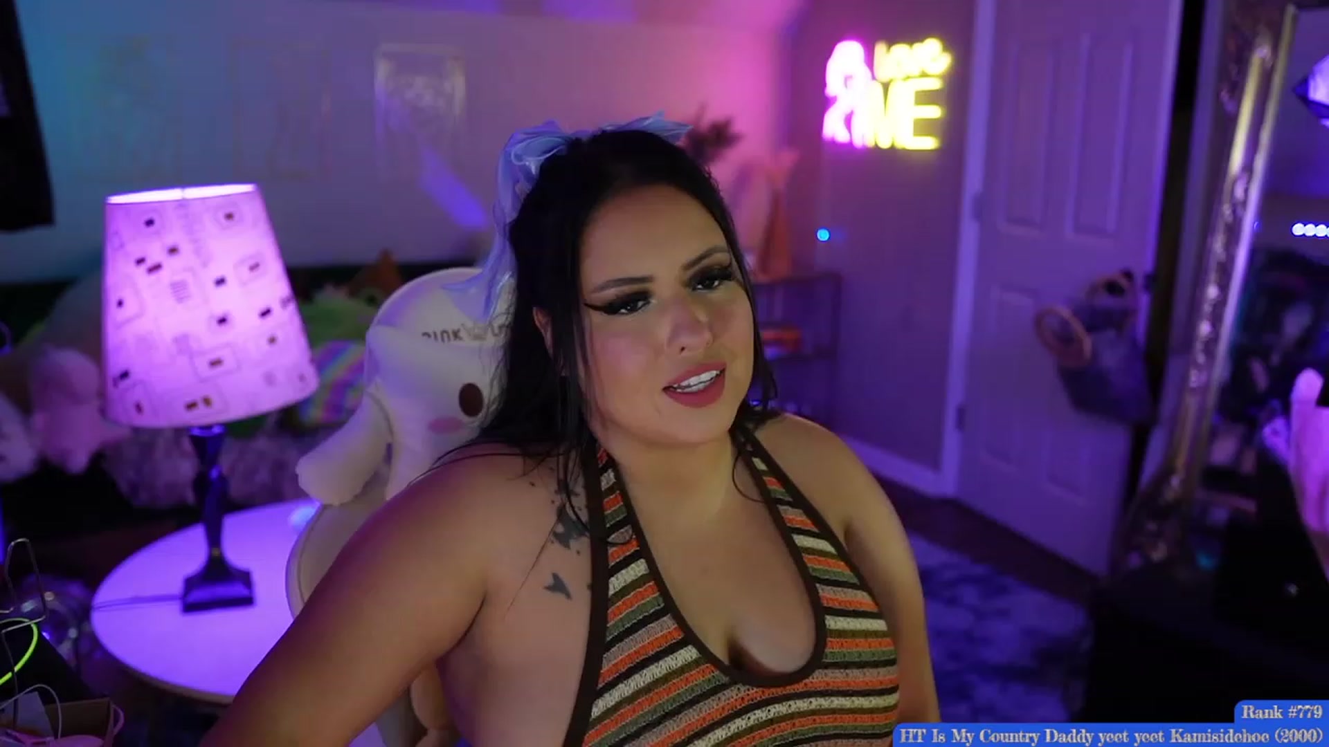 Gallery image thumbnail from Kamila__'s myfreecams stream on, 07/01/2023, 02:37 image 11 of 20
