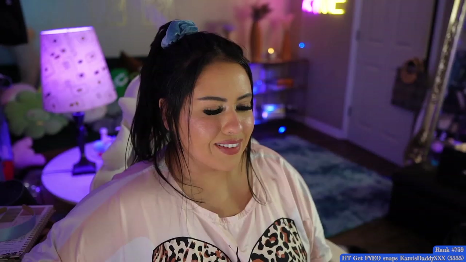 Gallery image thumbnail from Kamila__'s myfreecams stream on, 07/04/2023, 06:21 image 19 of 20