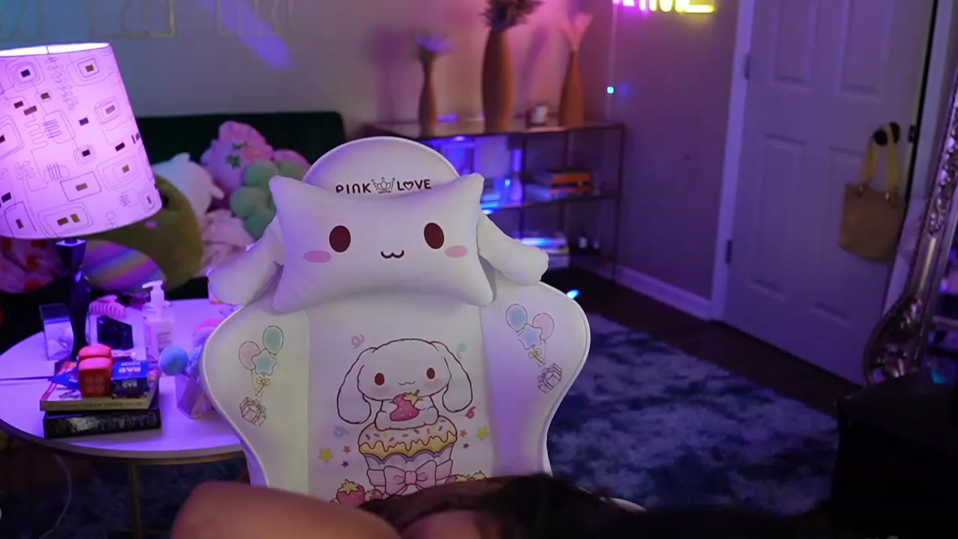 Gallery image thumbnail from Kamila__'s myfreecams stream on, 07/08/2023, 03:17 image 7 of 20