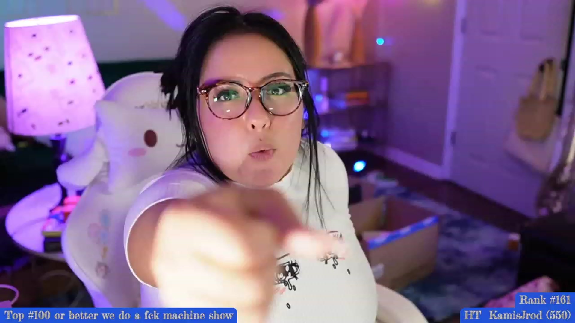 Gallery image thumbnail from Kamila__'s myfreecams stream on, 07/10/2023, 09:13 image 10 of 20