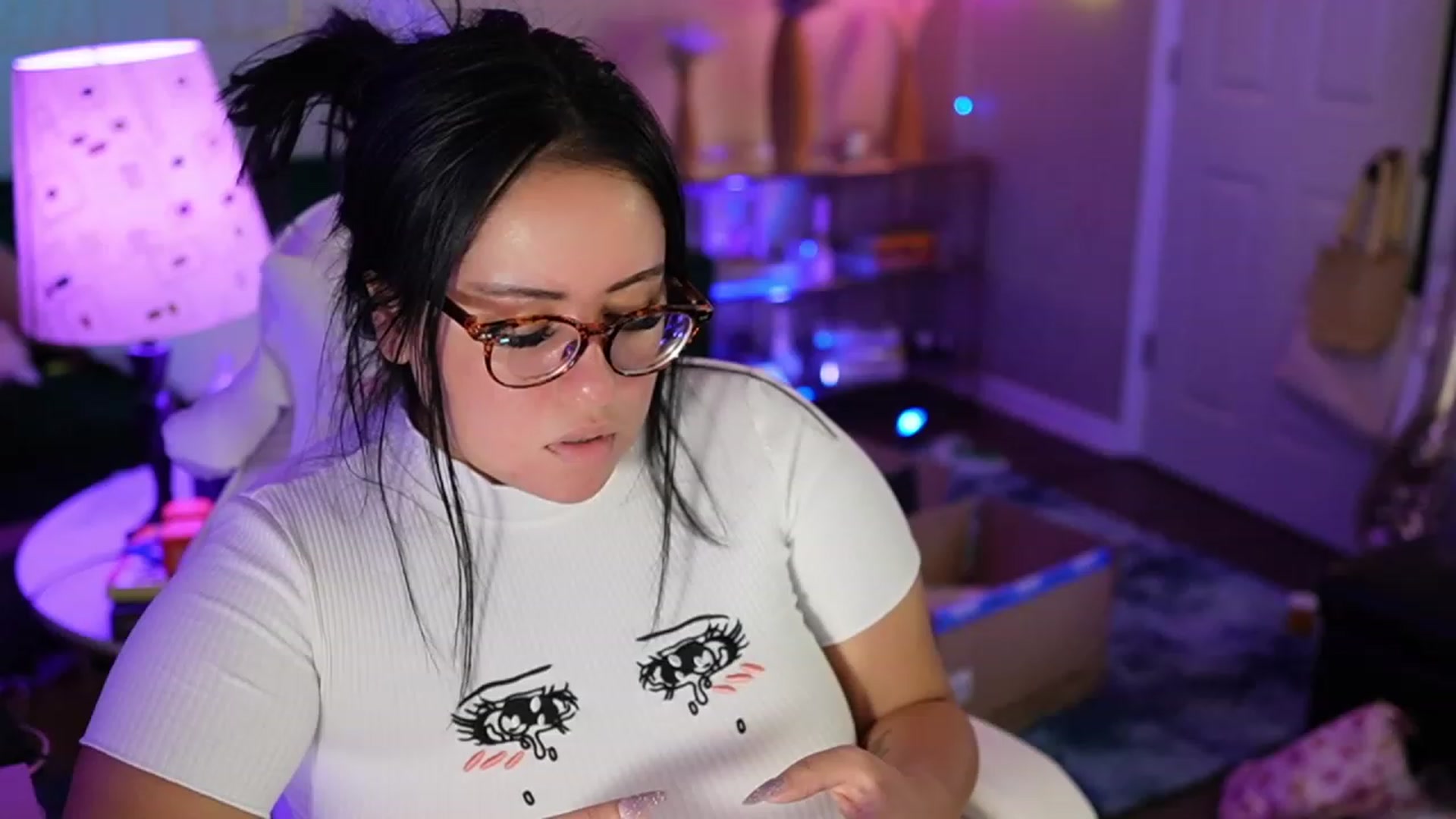 Gallery image thumbnail from Kamila__'s myfreecams stream on, 07/10/2023, 09:13 image 3 of 20