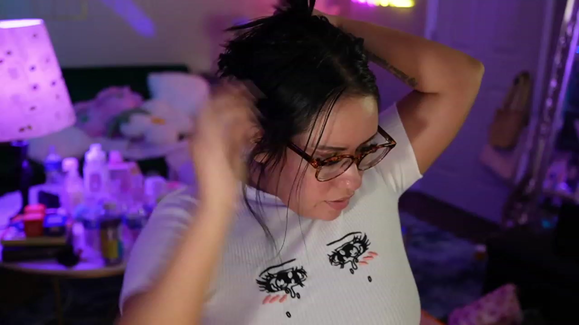 Gallery image thumbnail from Kamila__'s myfreecams stream on, 07/10/2023, 10:52 image 4 of 20