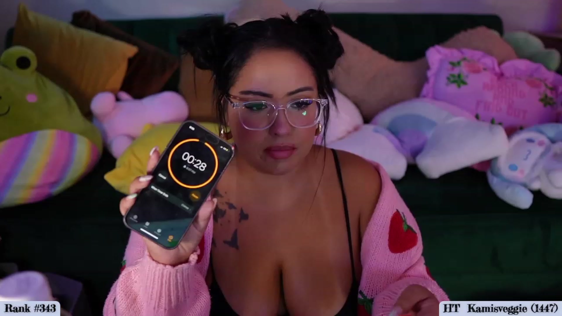 Gallery image thumbnail from Kamila__'s myfreecams stream on, 07/31/2023, 01:35 image 13 of 20