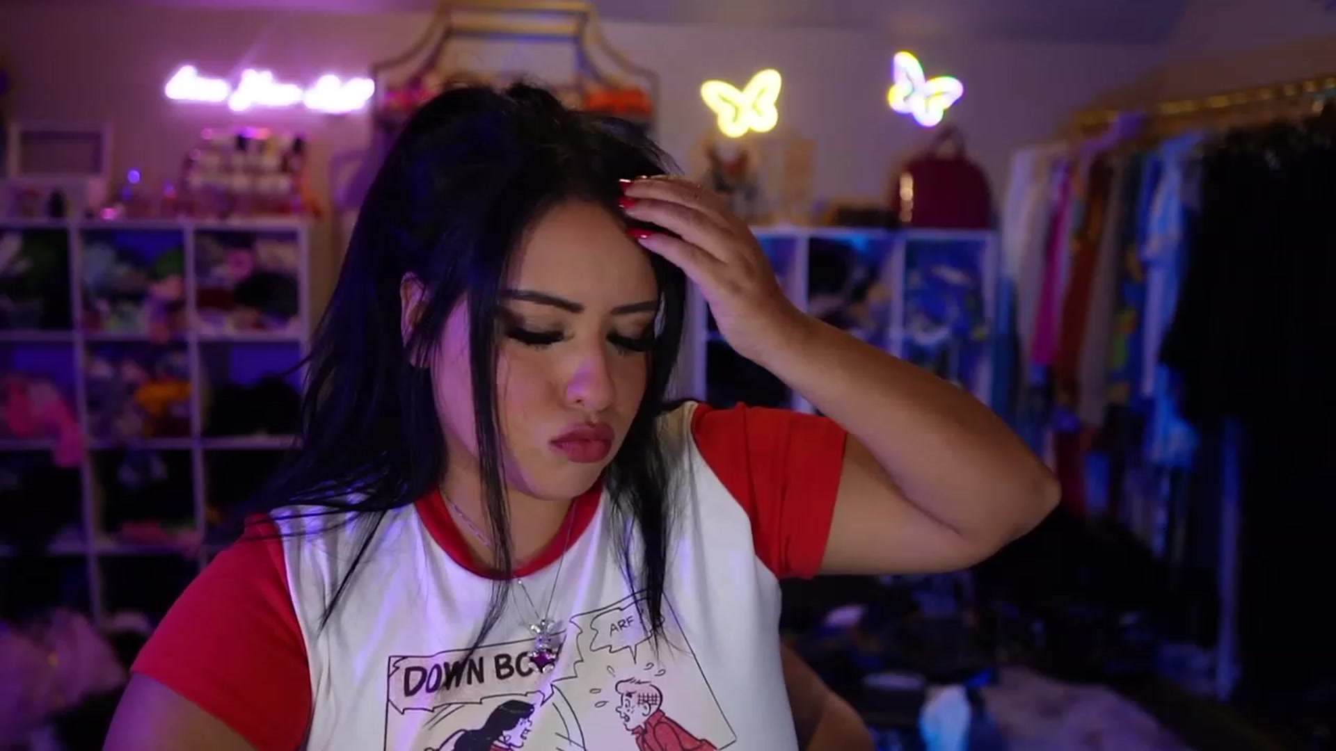 Gallery image thumbnail from Kamila__'s myfreecams stream on, 08/11/2023, 06:44 image 1 of 20